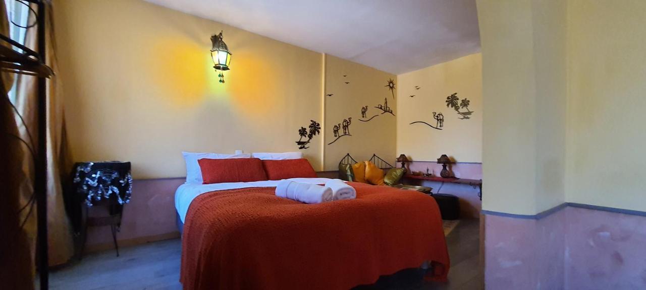 Le Castellou Bed & Breakfast Conques Exterior foto