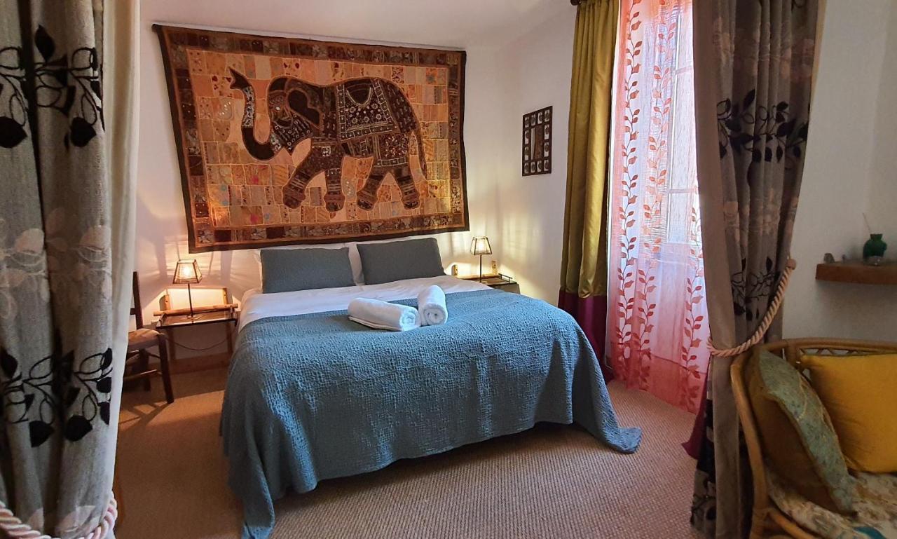 Le Castellou Bed & Breakfast Conques Exterior foto