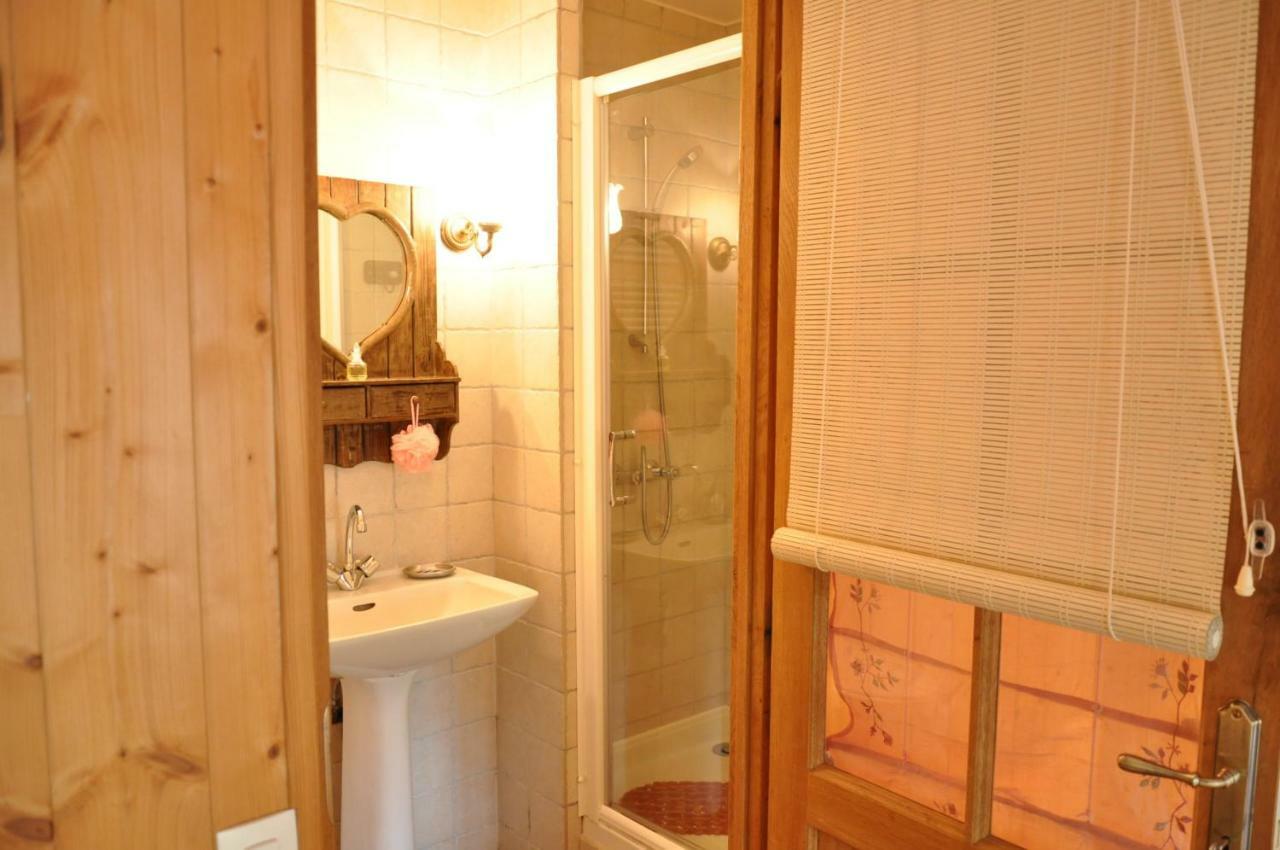 Le Castellou Bed & Breakfast Conques Exterior foto
