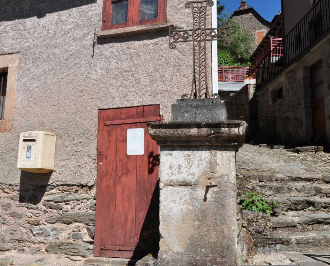 Le Castellou Bed & Breakfast Conques Exterior foto