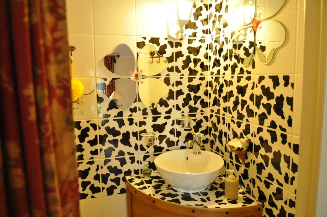 Le Castellou Bed & Breakfast Conques Exterior foto